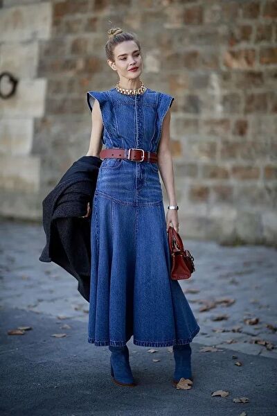 Denim Midi Etekle Kombinlenebilecek Takılar